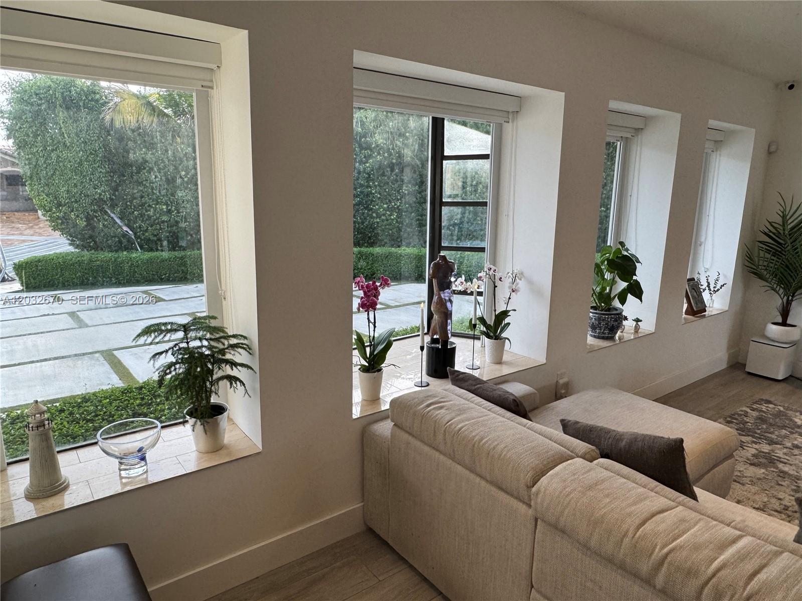 13305 Biscayne Is Ter North Miami, FL 33181