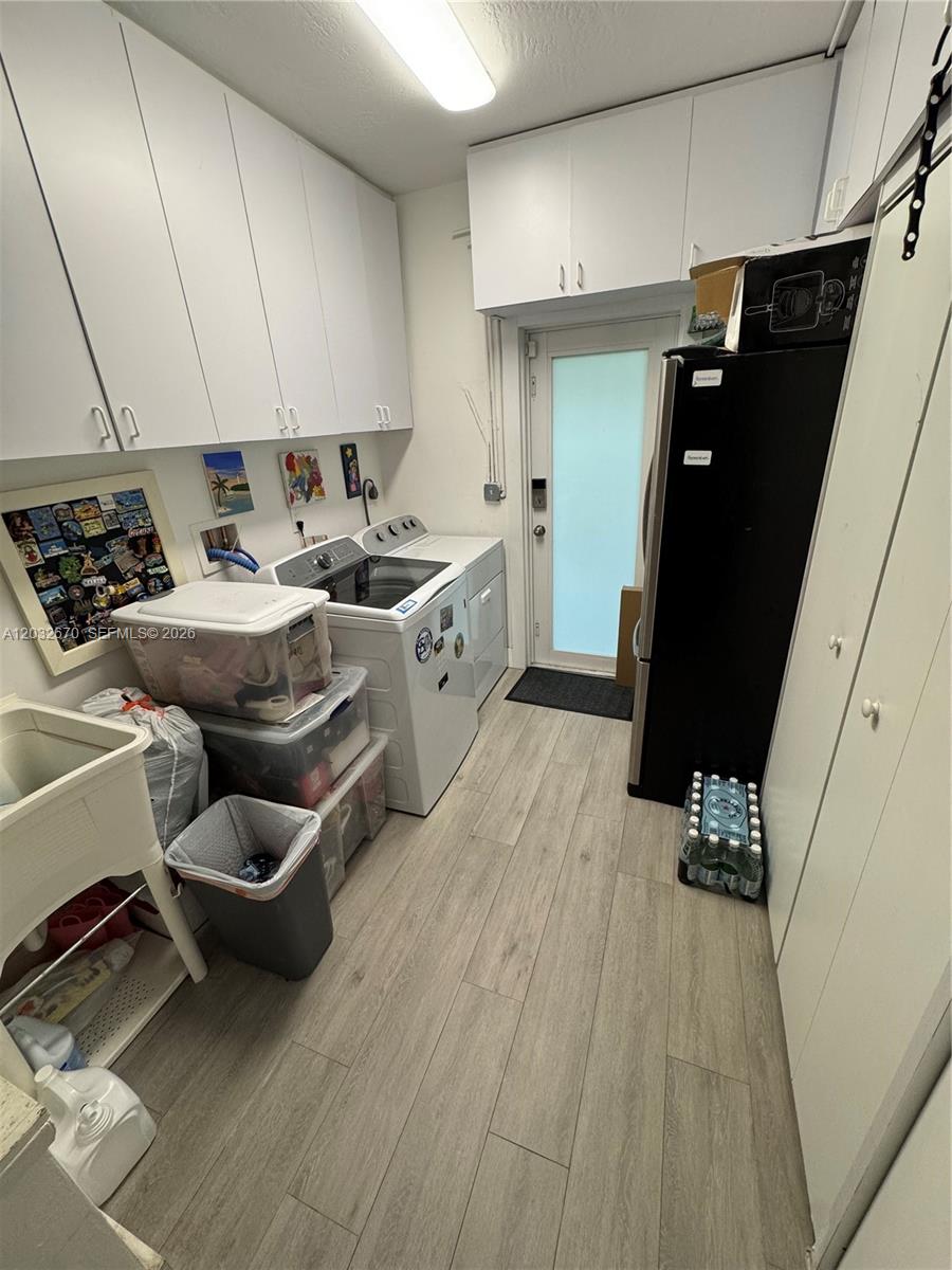 13305 Biscayne Is Ter North Miami, FL 33181