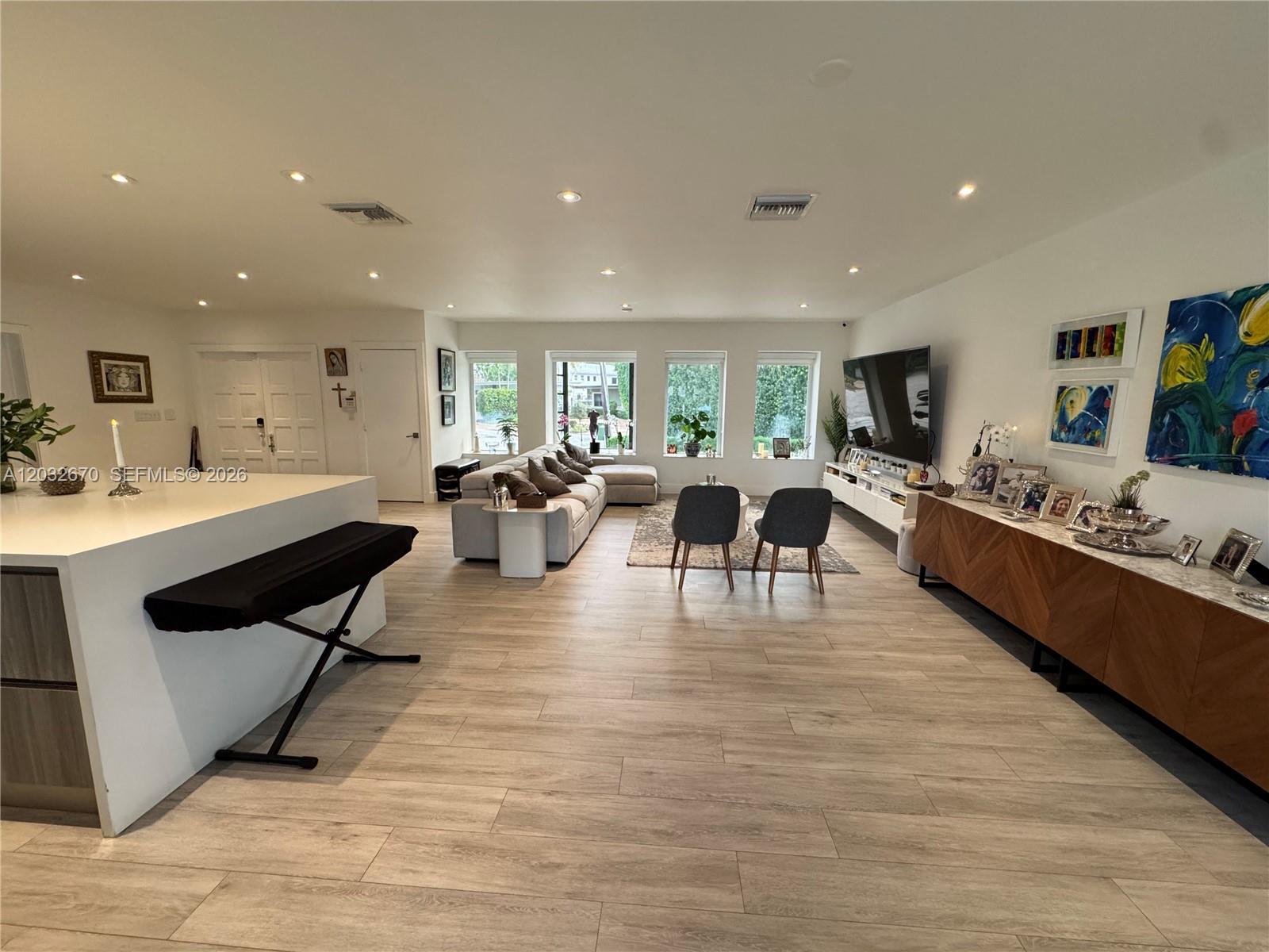 13305 Biscayne Is Ter North Miami, FL 33181