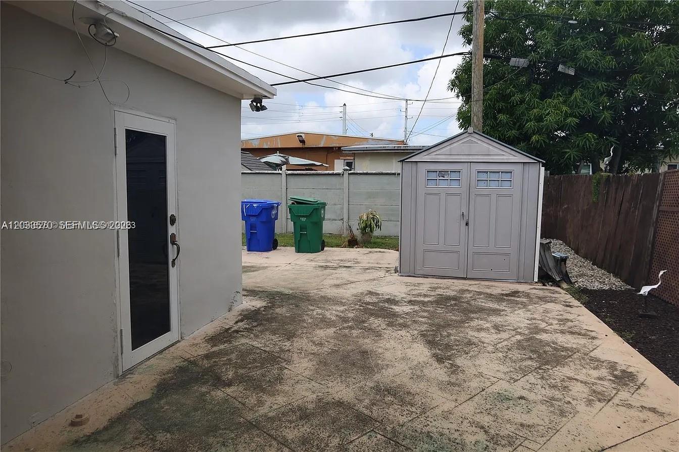 5401 SW 2nd St Miami, FL 33134