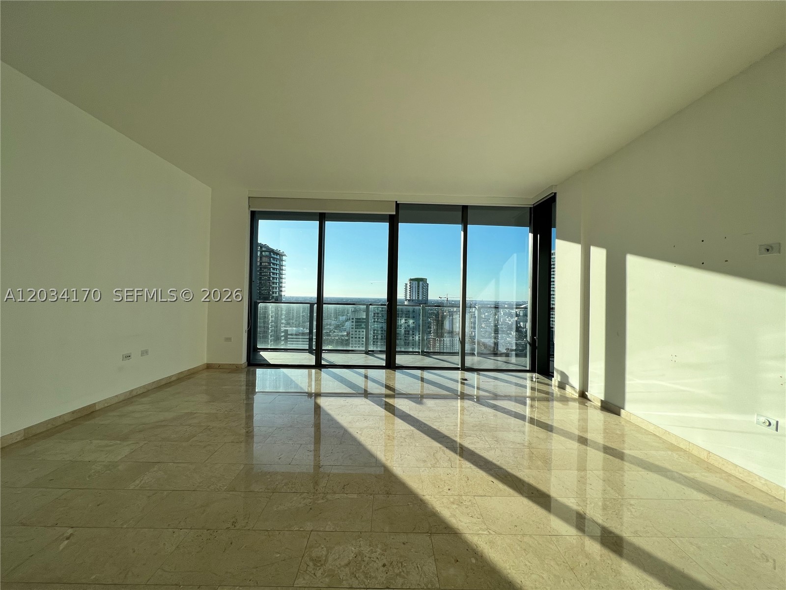 image Reach Brickell City Centre2