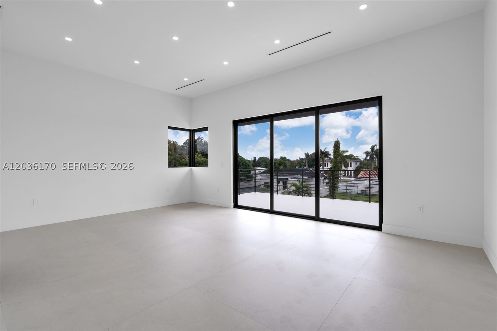 6438 SW 23rd St Miami, FL 33155
