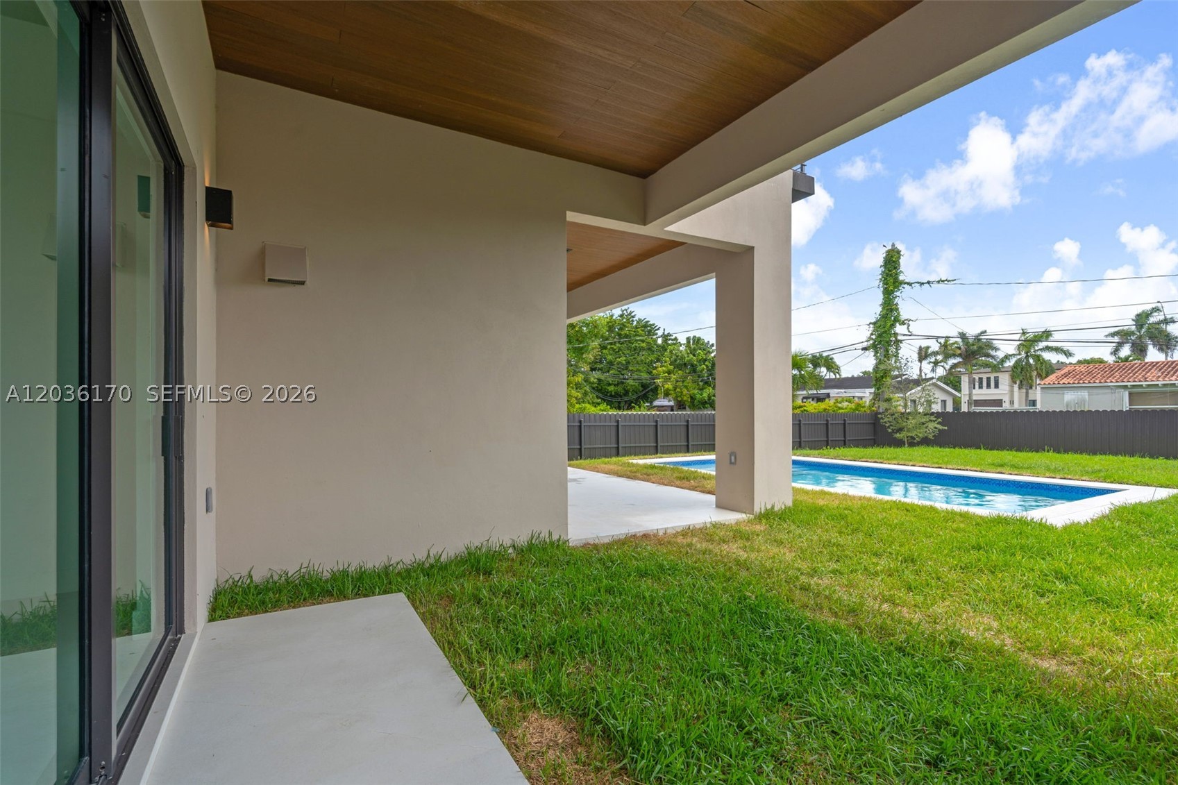 6438 SW 23rd St Miami, FL 33155