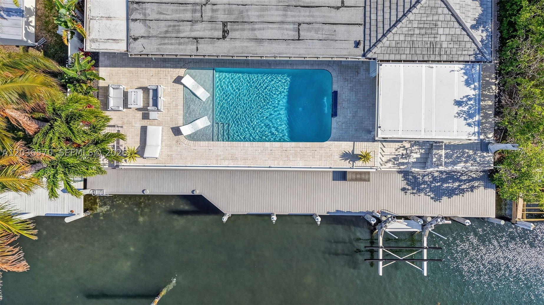 2611 NE 36th St Lighthouse Point, FL 33064