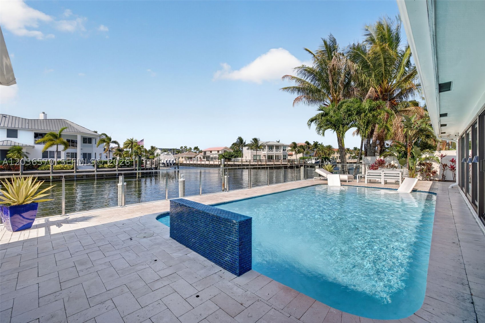 2611 NE 36th St Lighthouse Point, FL 33064