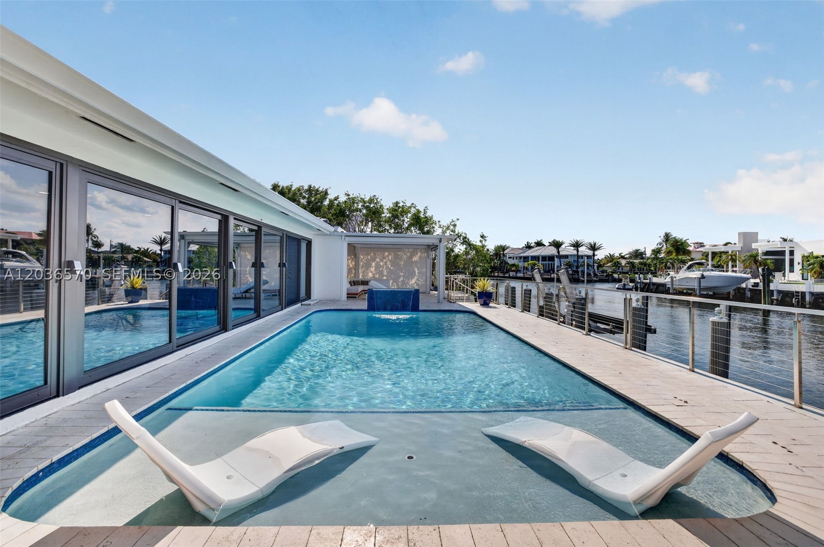 2611 NE 36th St Lighthouse Point, FL 33064
