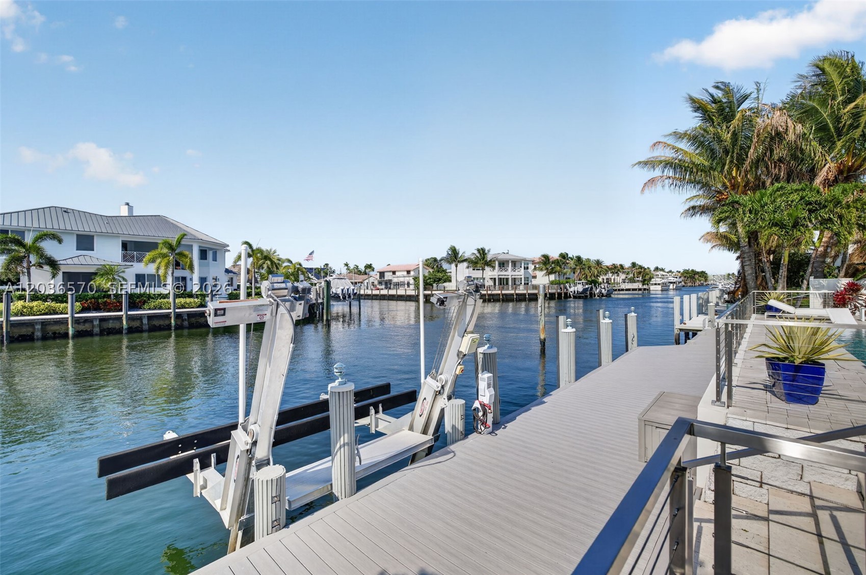 2611 NE 36th St Lighthouse Point, FL 33064