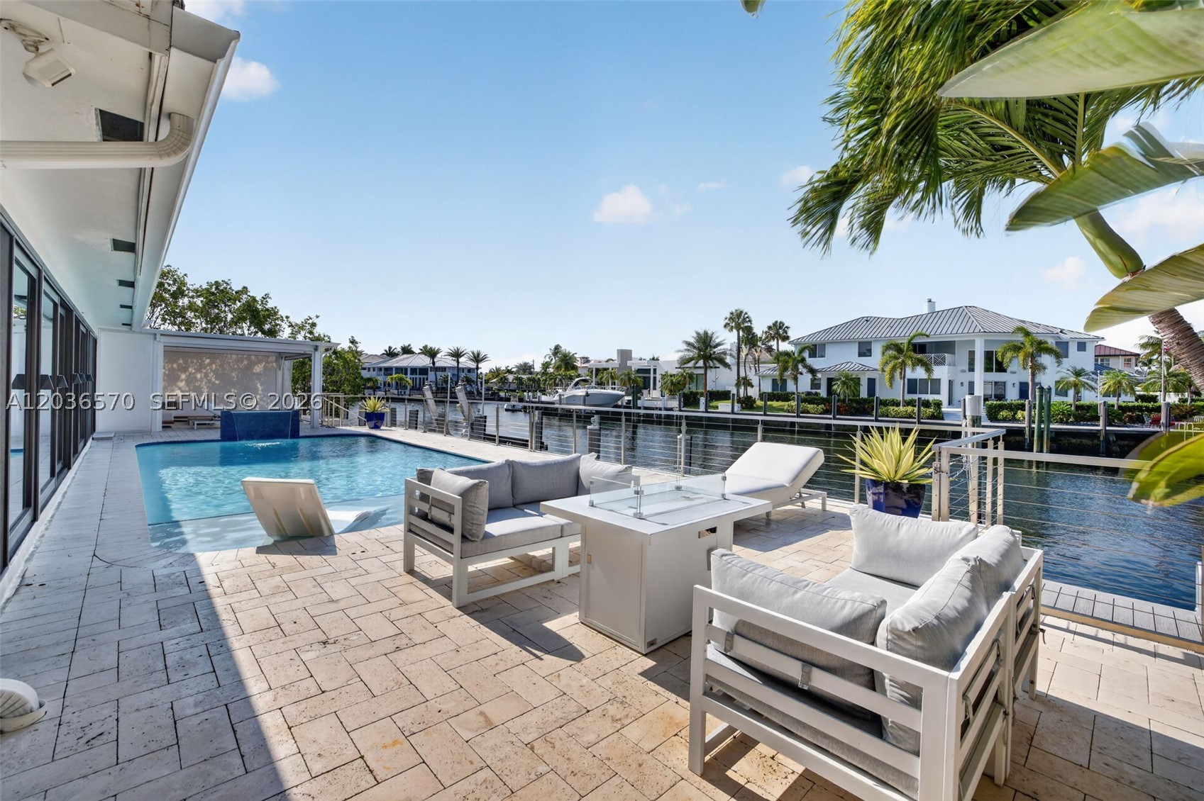 2611 NE 36th St Lighthouse Point, FL 33064