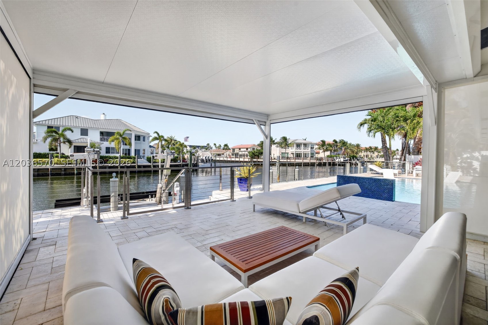 2611 NE 36th St Lighthouse Point, FL 33064