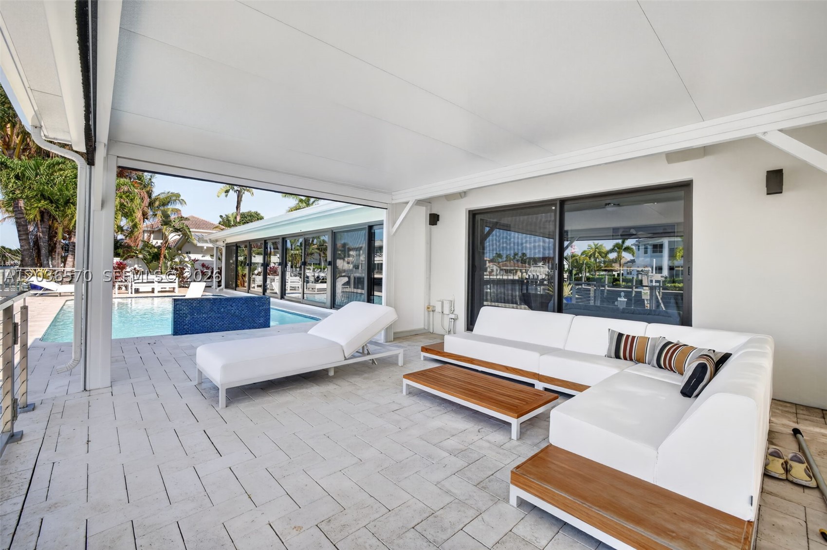 2611 NE 36th St Lighthouse Point, FL 33064