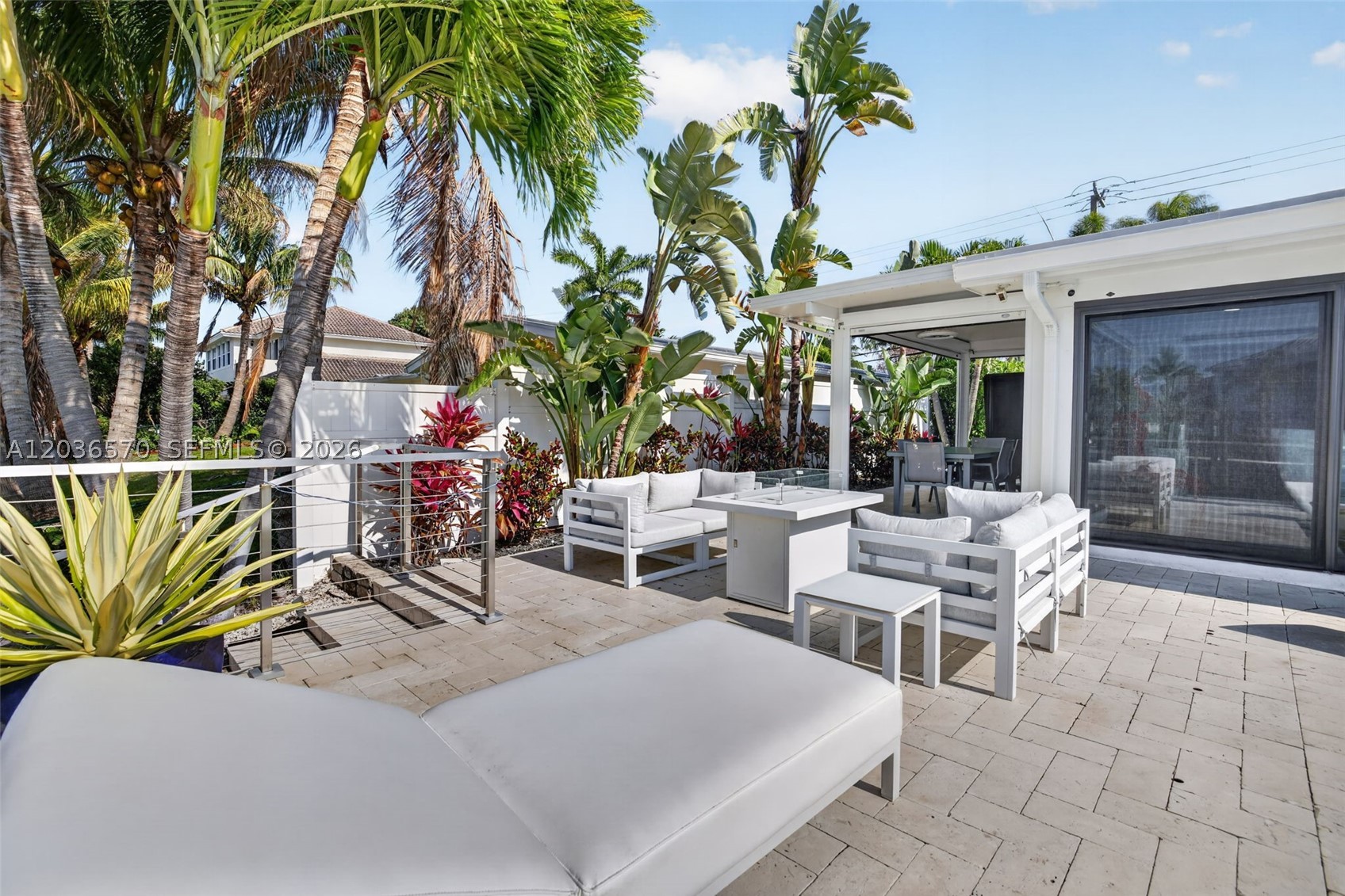 2611 NE 36th St Lighthouse Point, FL 33064