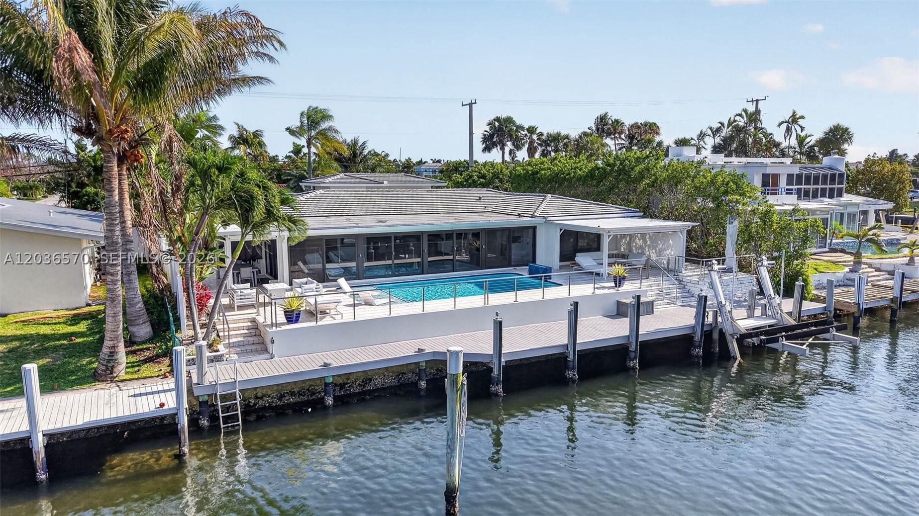 2611 NE 36th St Lighthouse Point, FL 33064