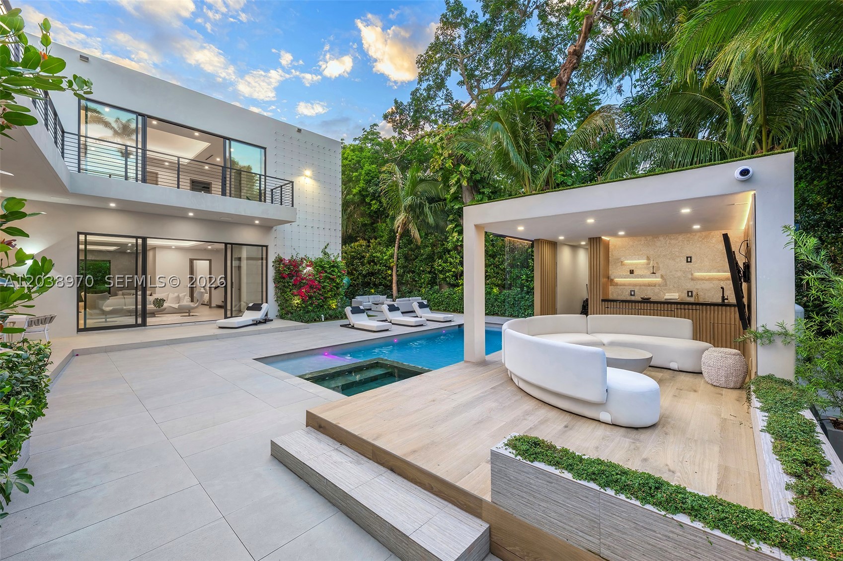 4115 Park Ave Miami, FL 33133