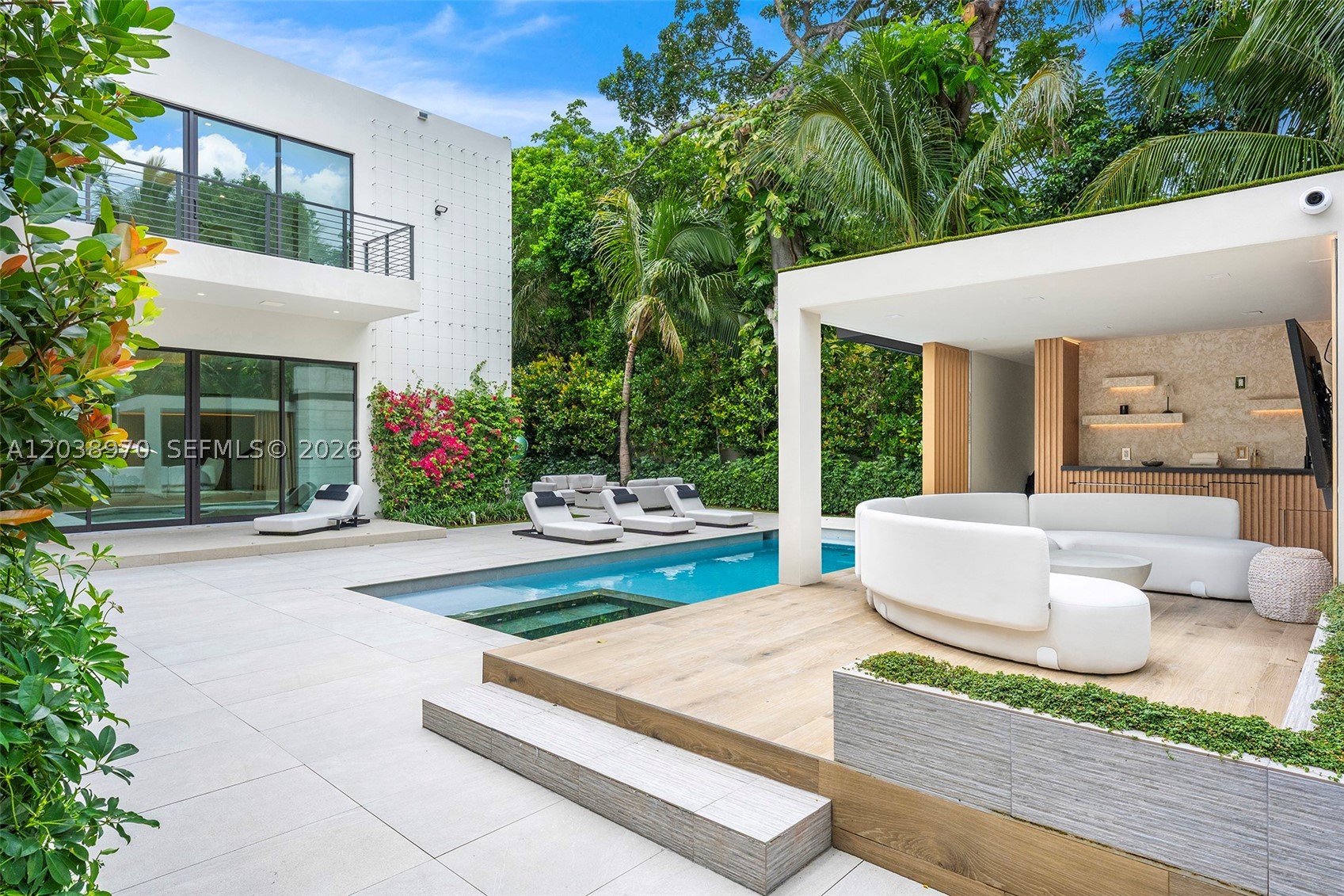 4115 Park Ave Miami, FL 33133