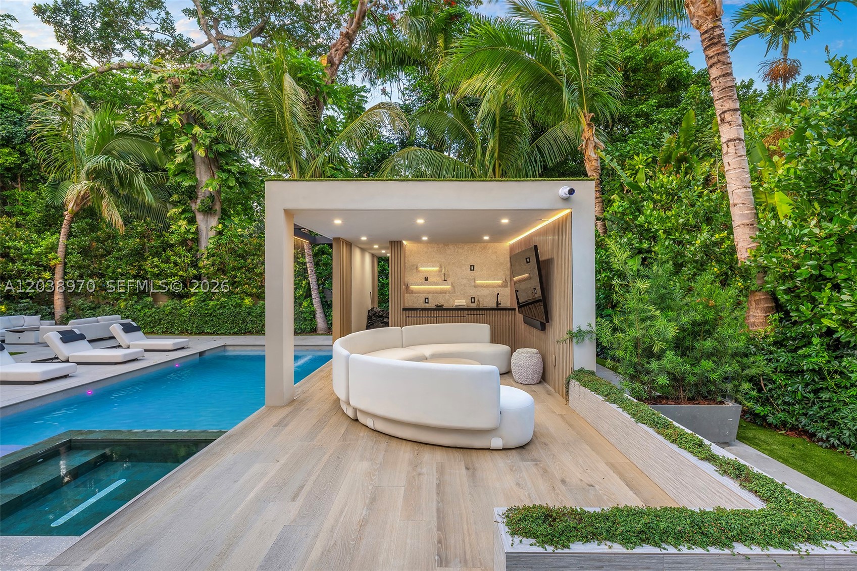 4115 Park Ave Miami, FL 33133