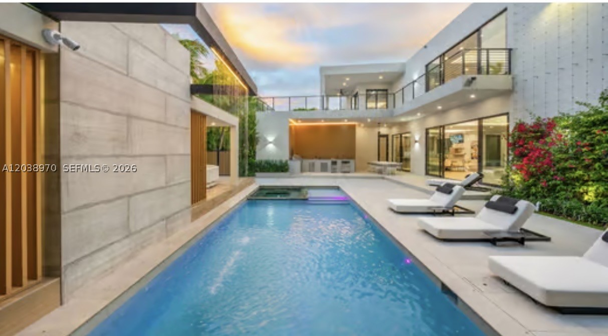4115 Park Ave Miami, FL 33133