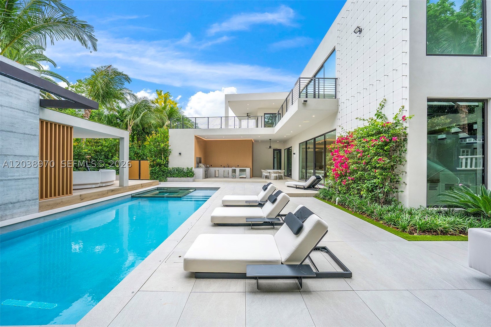 4115 Park Ave Miami, FL 33133