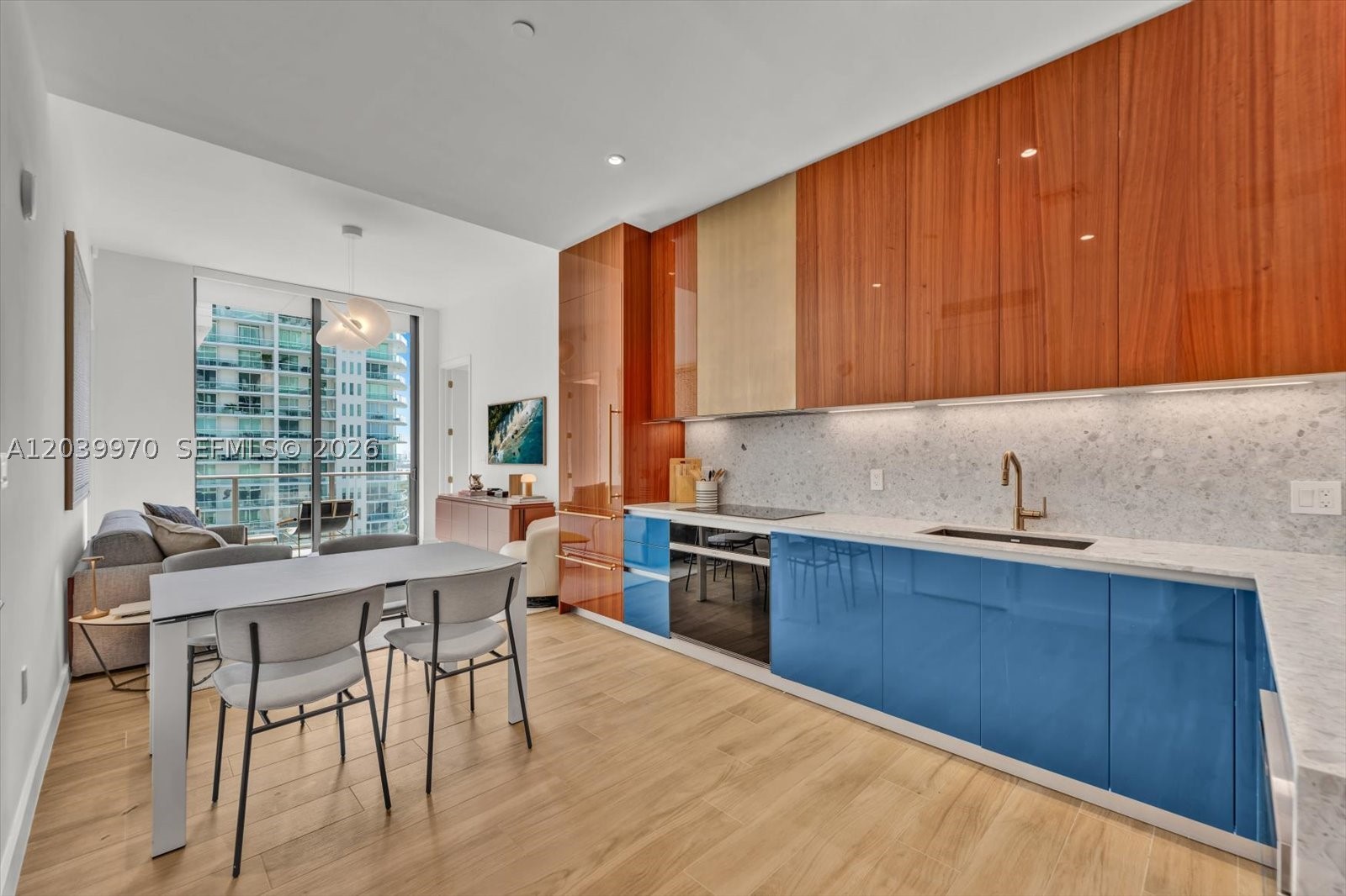 2655 S Bayshore Dr #1206 Miami, FL 33133