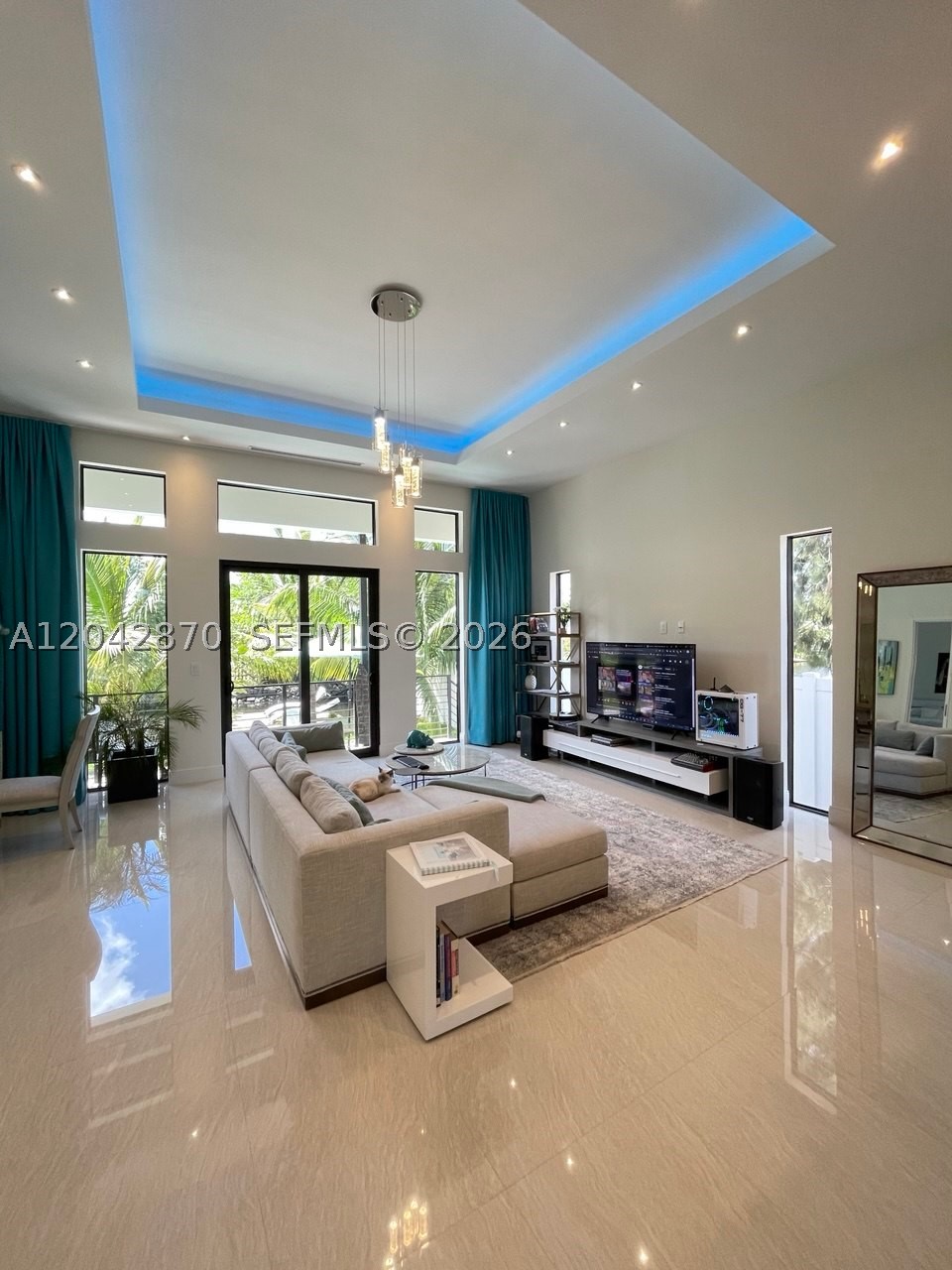 1951 SW 28th Ave Fort Lauderdale, FL 33312