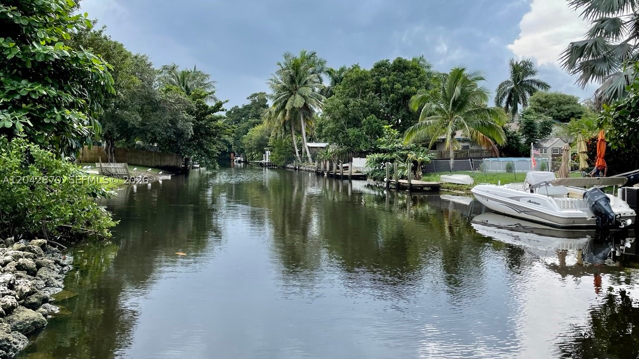 1951 SW 28th Ave Fort Lauderdale, FL 33312