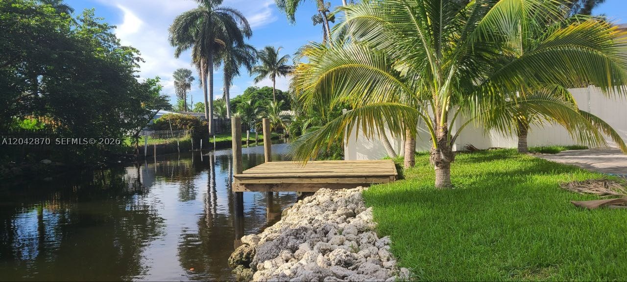 1951 SW 28th Ave Fort Lauderdale, FL 33312