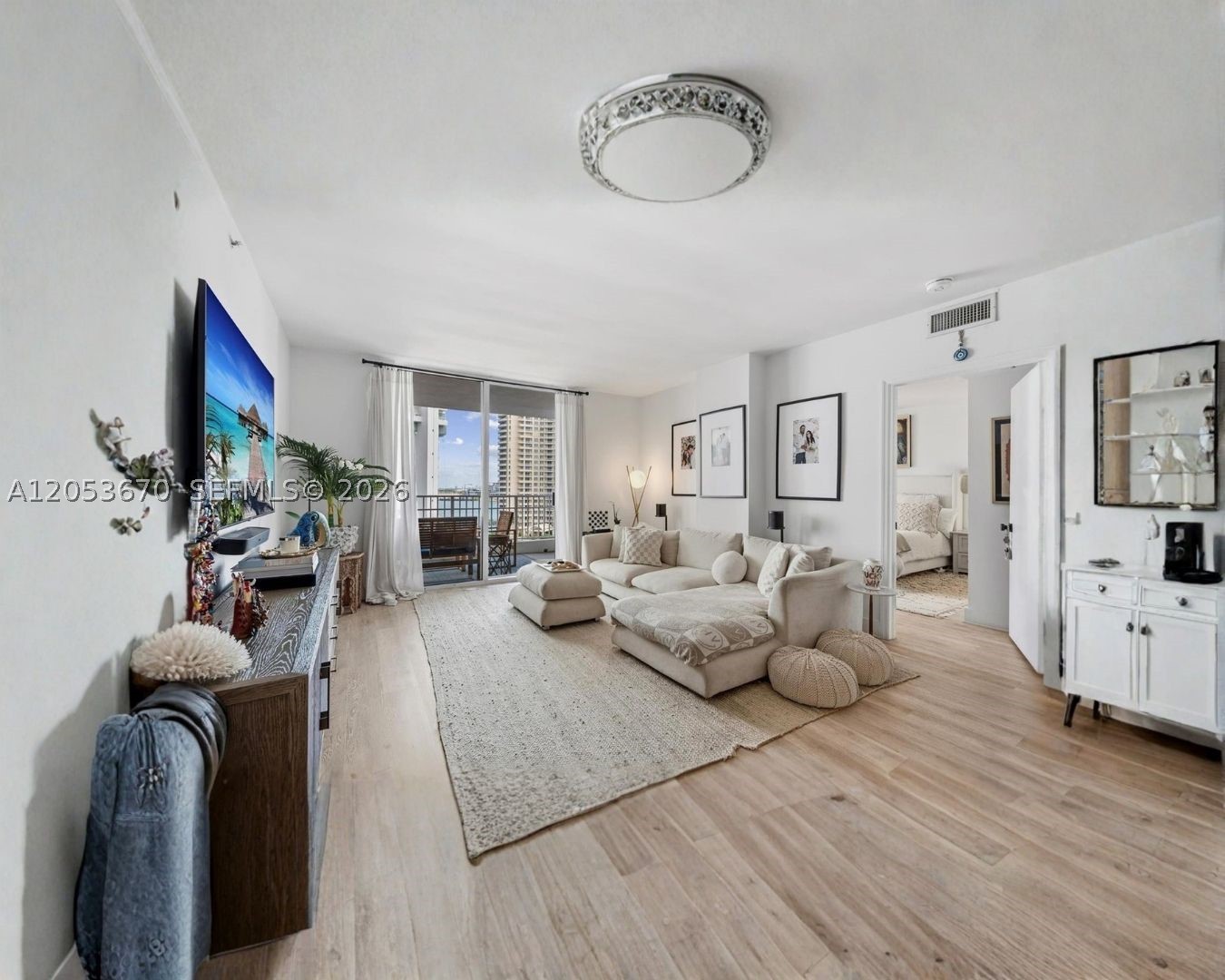 701 Brickell Key Blvd #1106 Miami, FL 33131