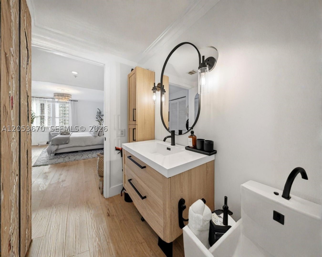 701 Brickell Key Blvd #1106 Miami, FL 33131