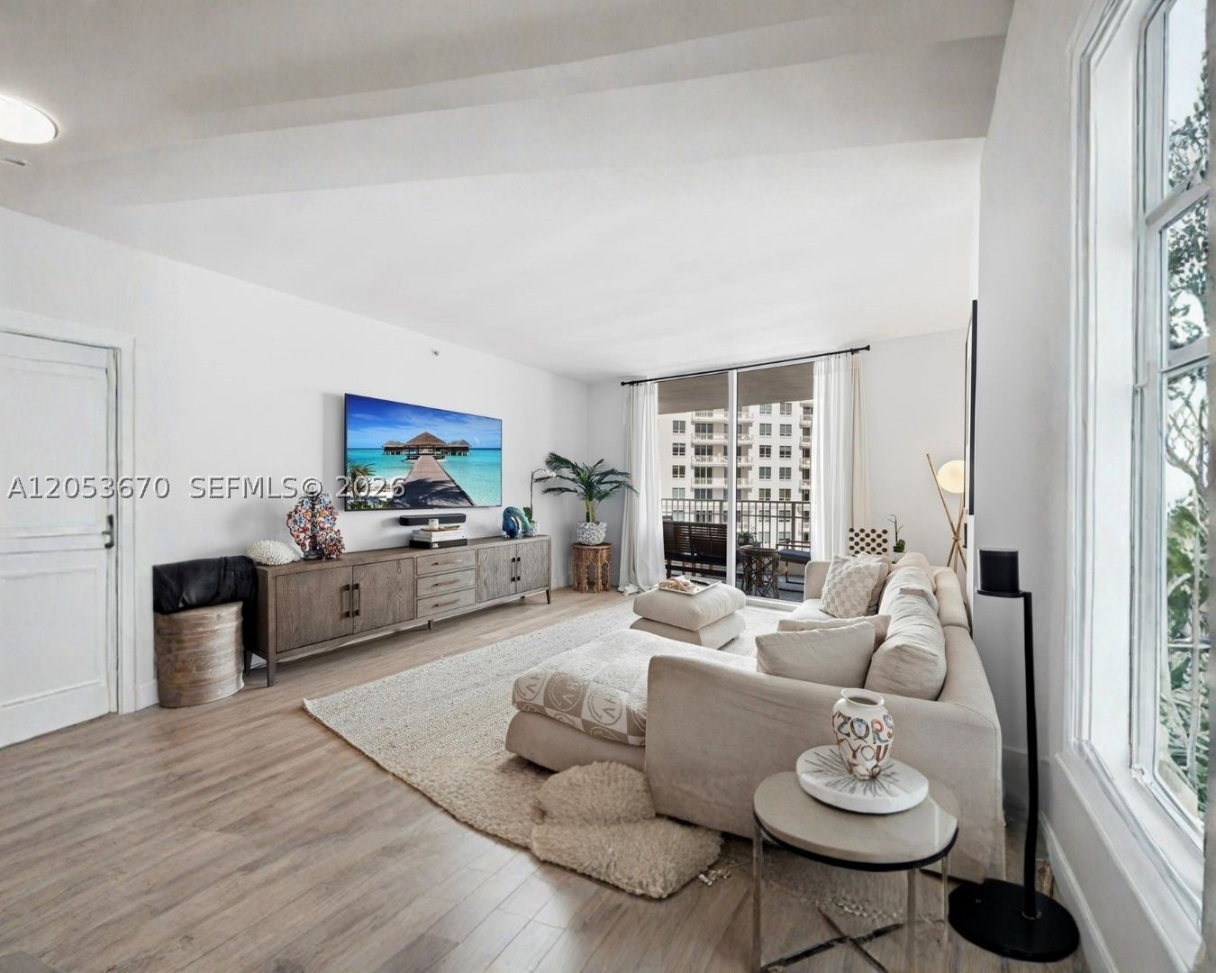 701 Brickell Key Blvd #1106 Miami, FL 33131
