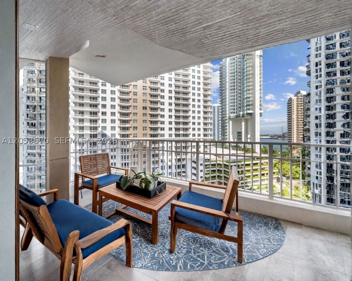 701 Brickell Key Blvd #1106 Miami, FL 33131