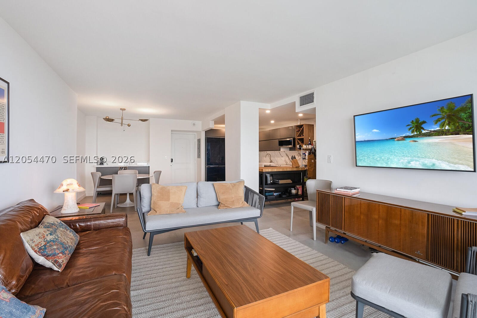 image Arlen House East9