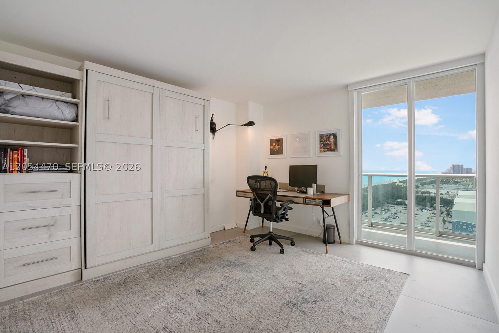image Arlen House East15