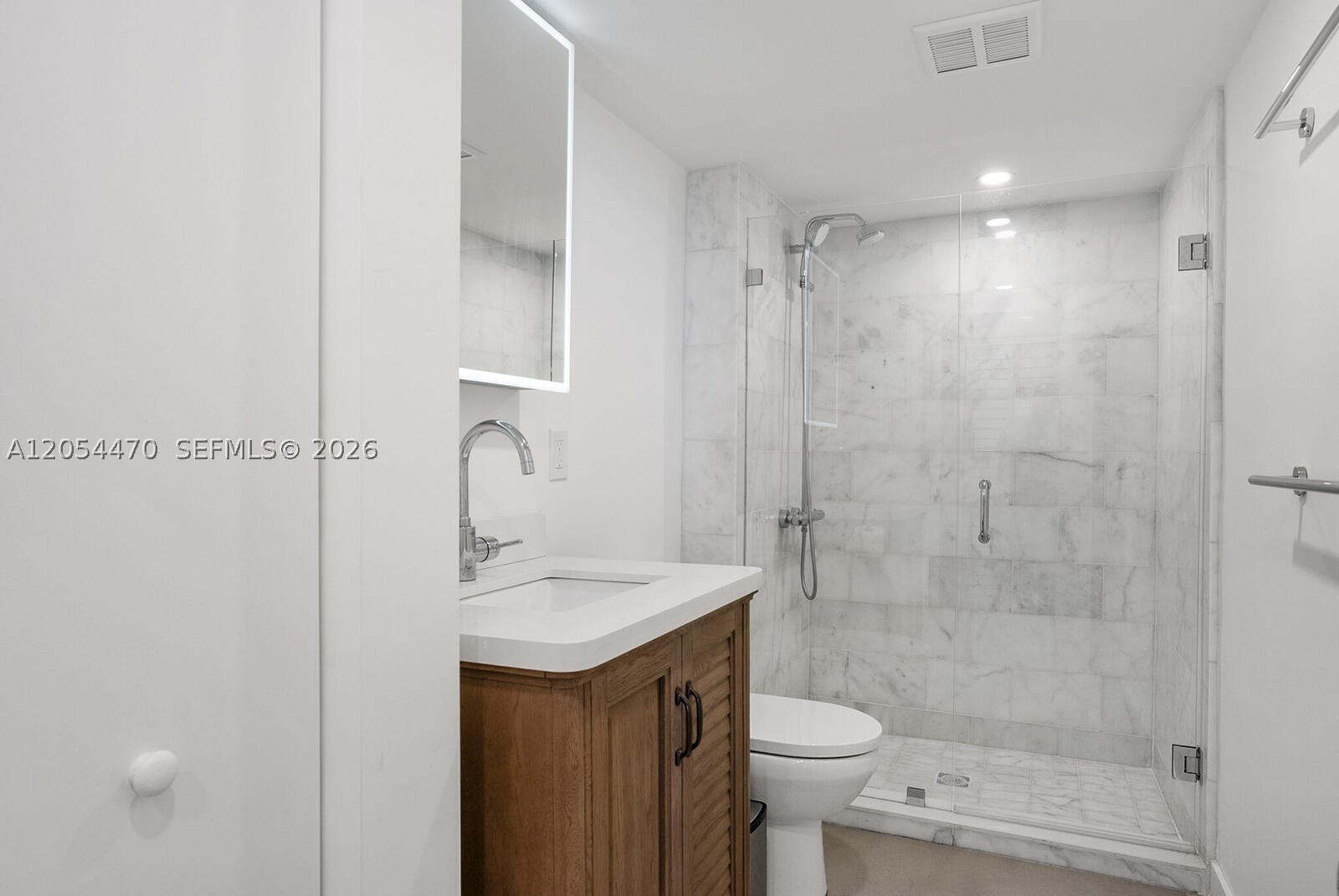 image Arlen House East16
