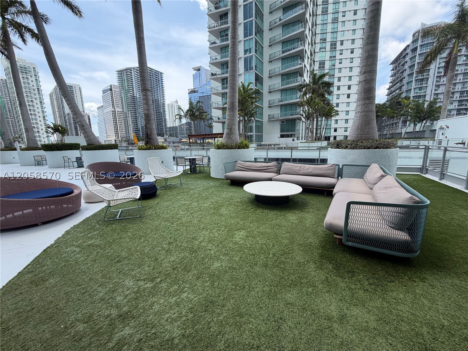 image The Ivy at Riverfront32