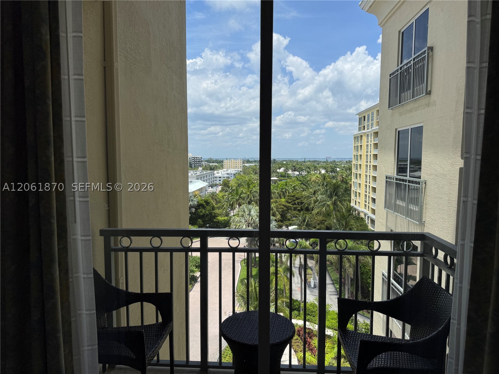 455 Grand Bay Dr #717 Key Biscayne, FL 33149