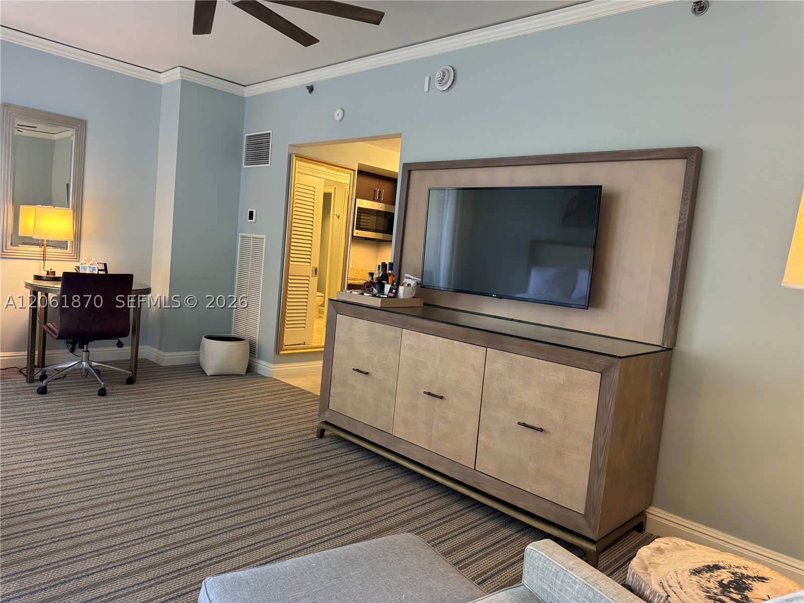 455 Grand Bay Dr #717 Key Biscayne, FL 33149