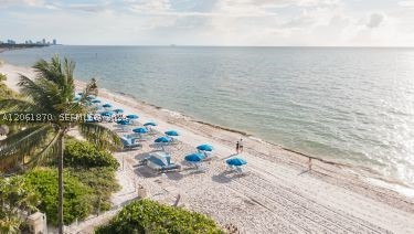 455 Grand Bay Dr #717 Key Biscayne, FL 33149