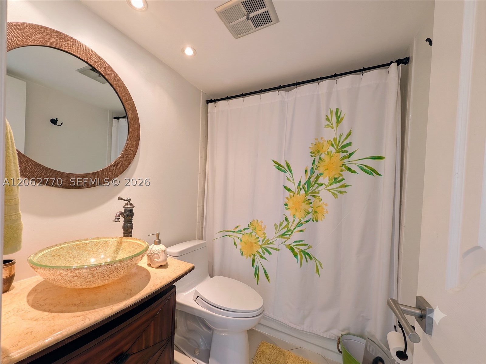 575 Crandon Blvd #706 Key Biscayne, FL 33149