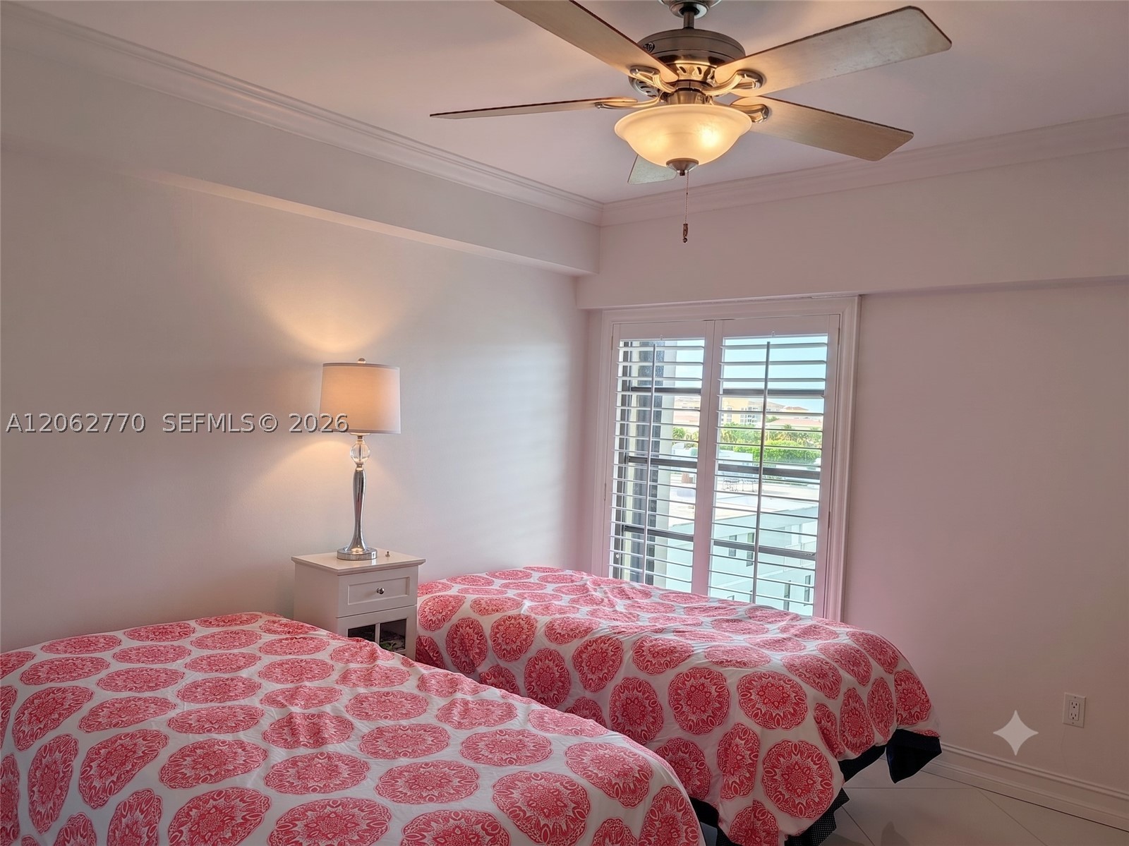 575 Crandon Blvd #706 Key Biscayne, FL 33149