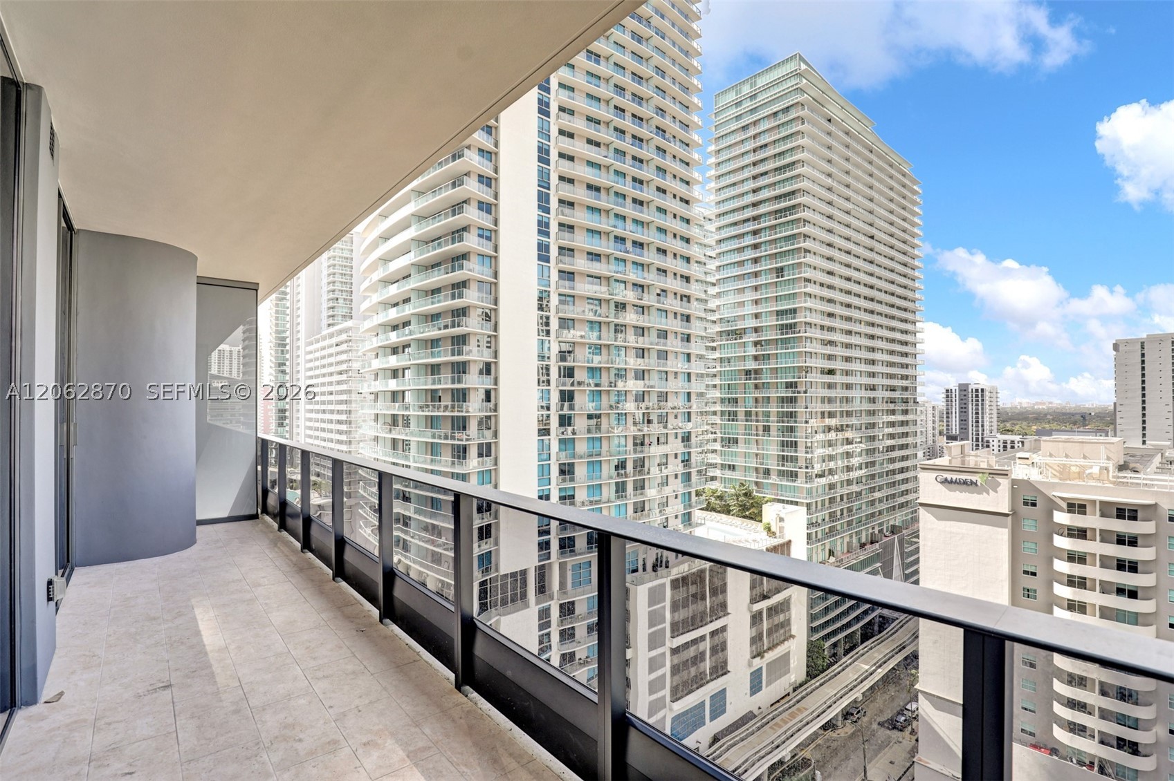 1000 Brickell Plz #1904