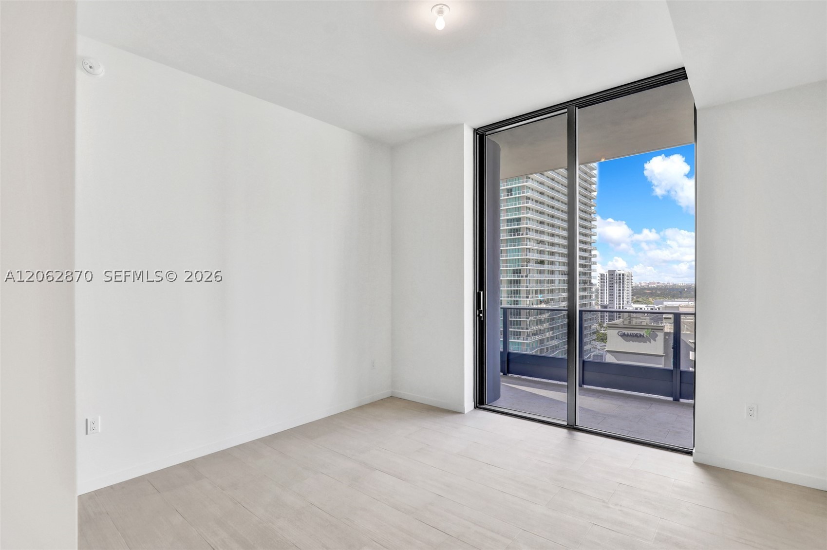 image Brickell Flatiron9