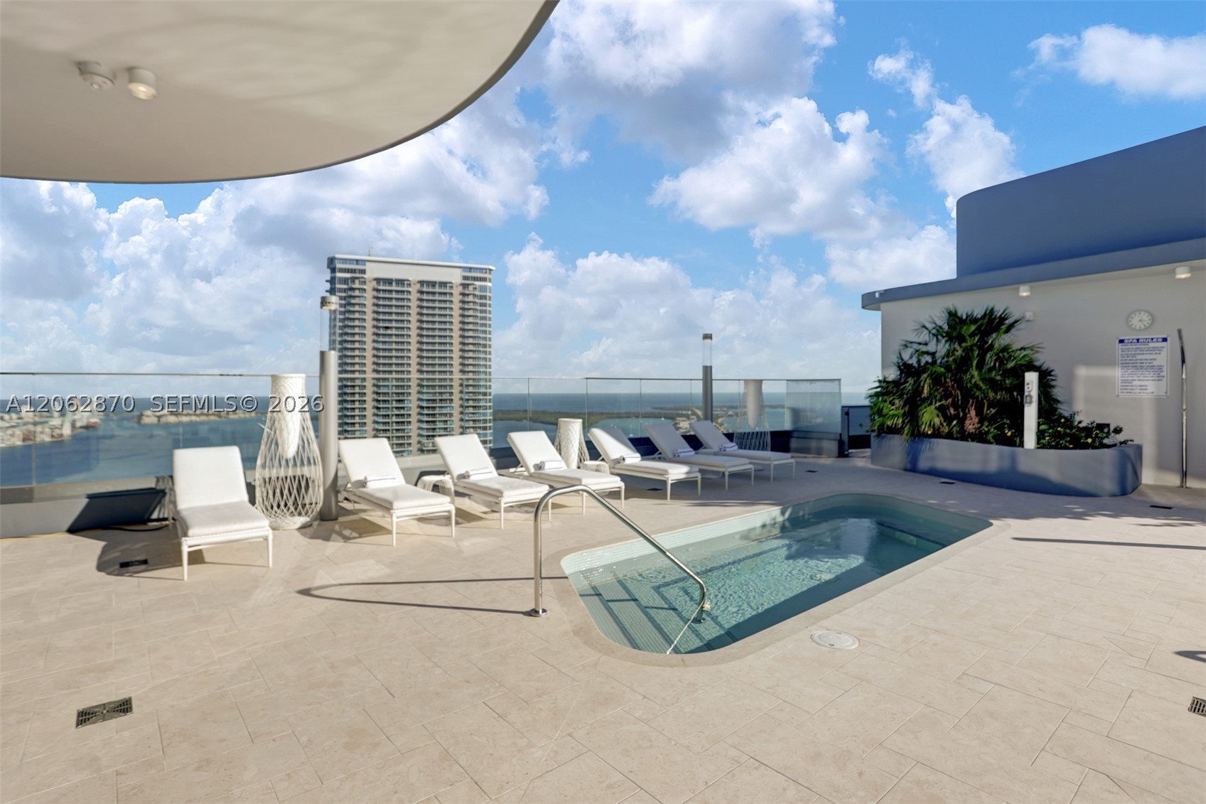 image Brickell Flatiron21