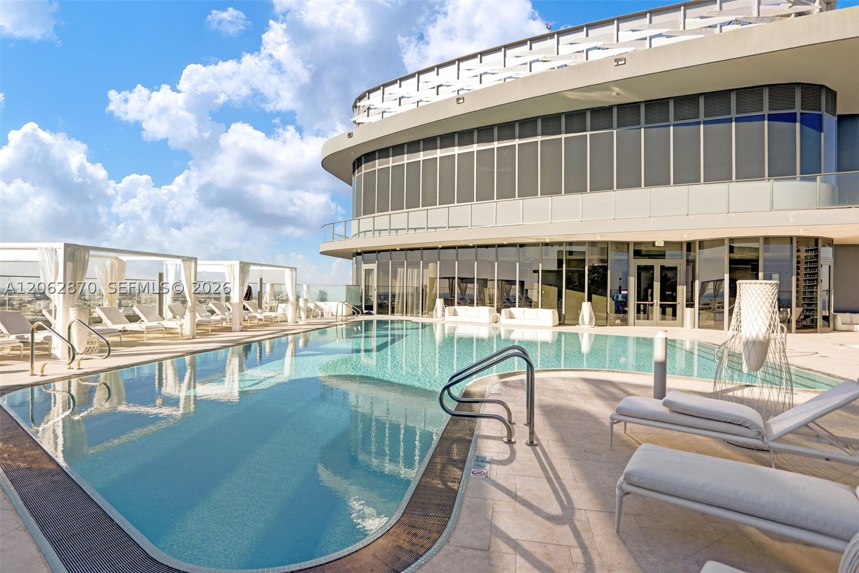 image Brickell Flatiron24