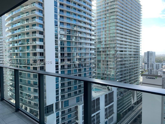 image Brickell Flatiron48