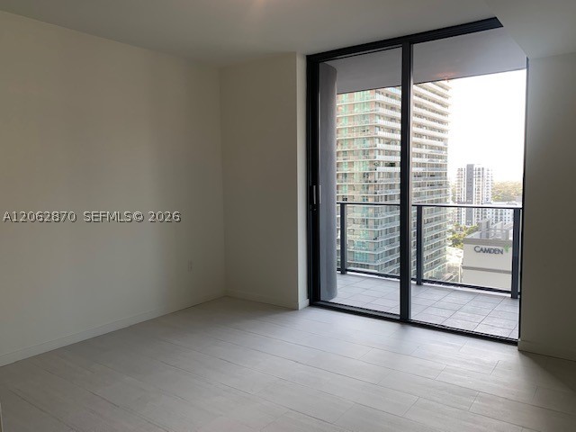 image Brickell Flatiron5