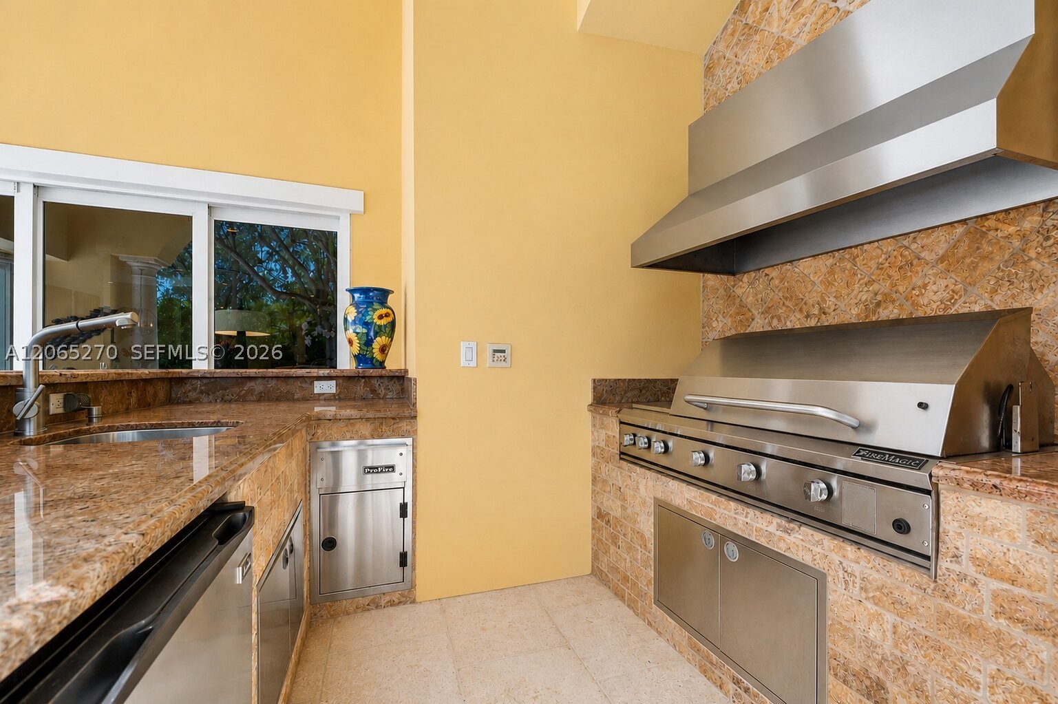 9245 SW 93rd Ave Miami, FL 33176