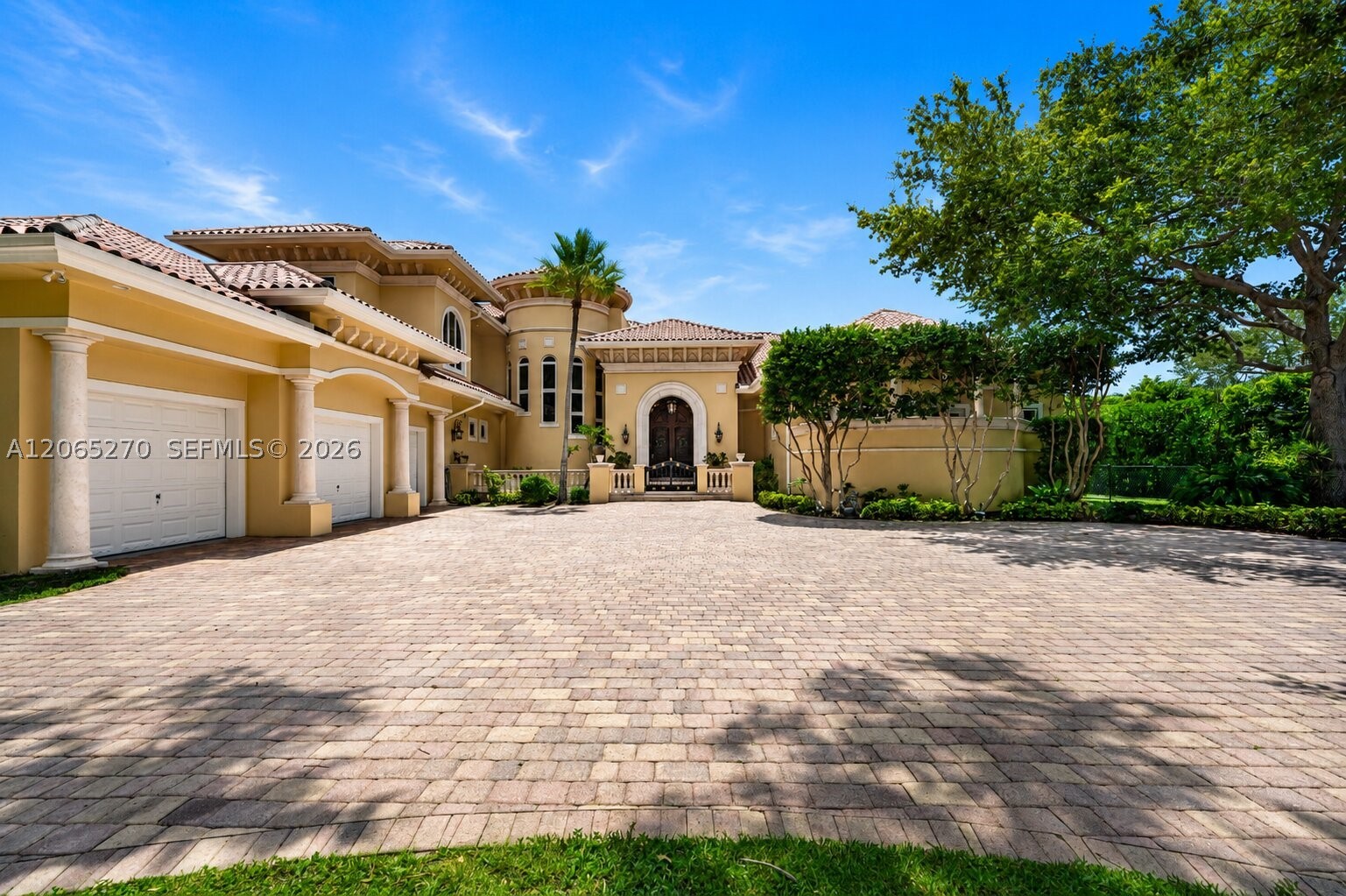 9245 SW 93rd Ave Miami, FL 33176