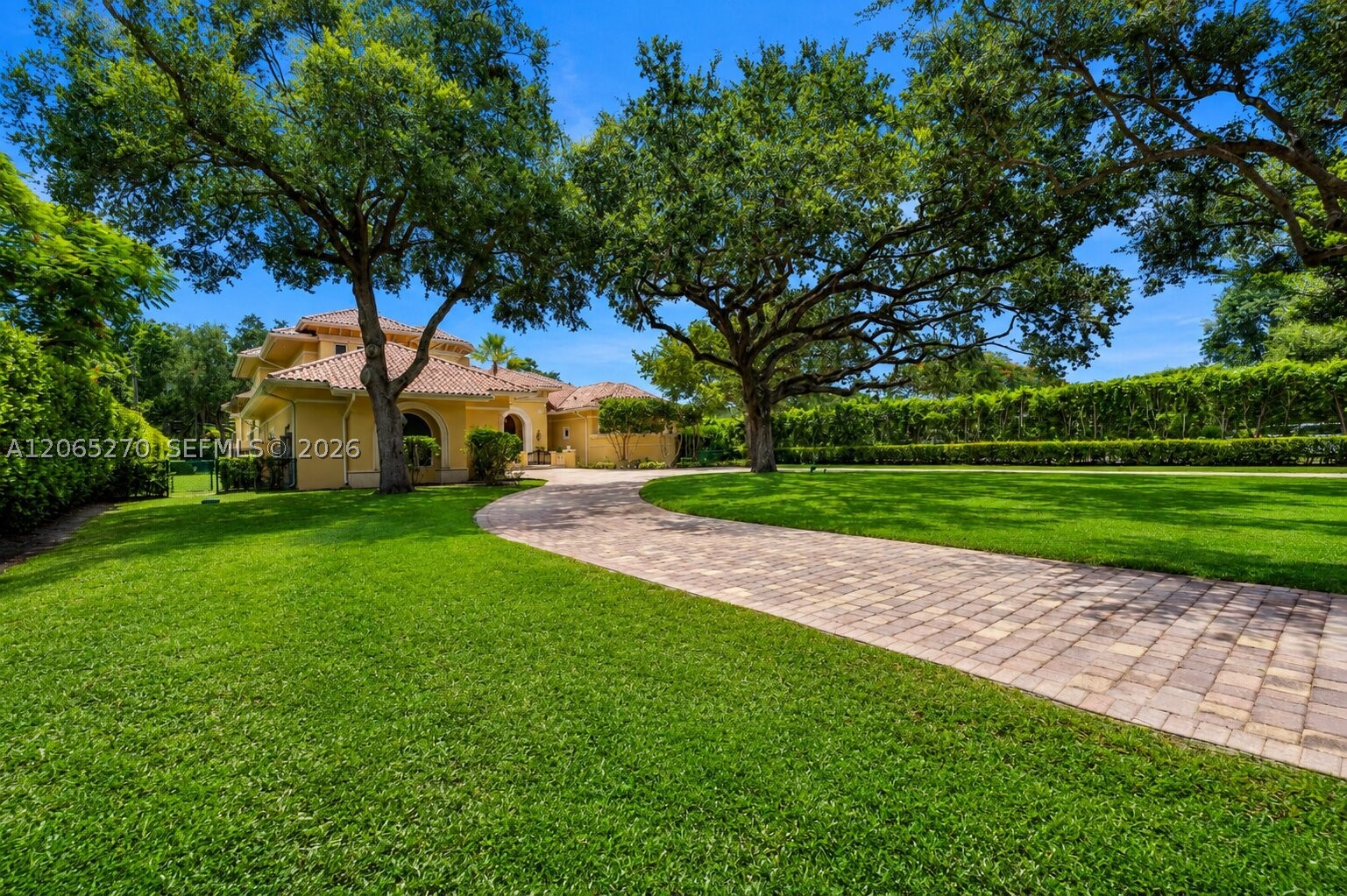 9245 SW 93rd Ave Miami, FL 33176