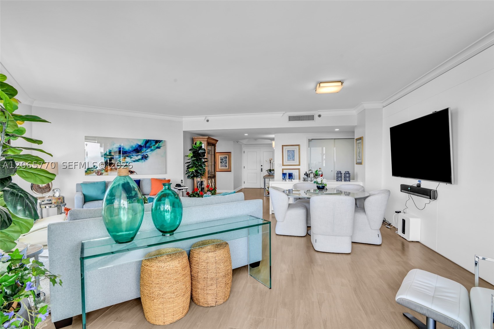 2000 Island Blvd #2006 Aventura, FL 33160