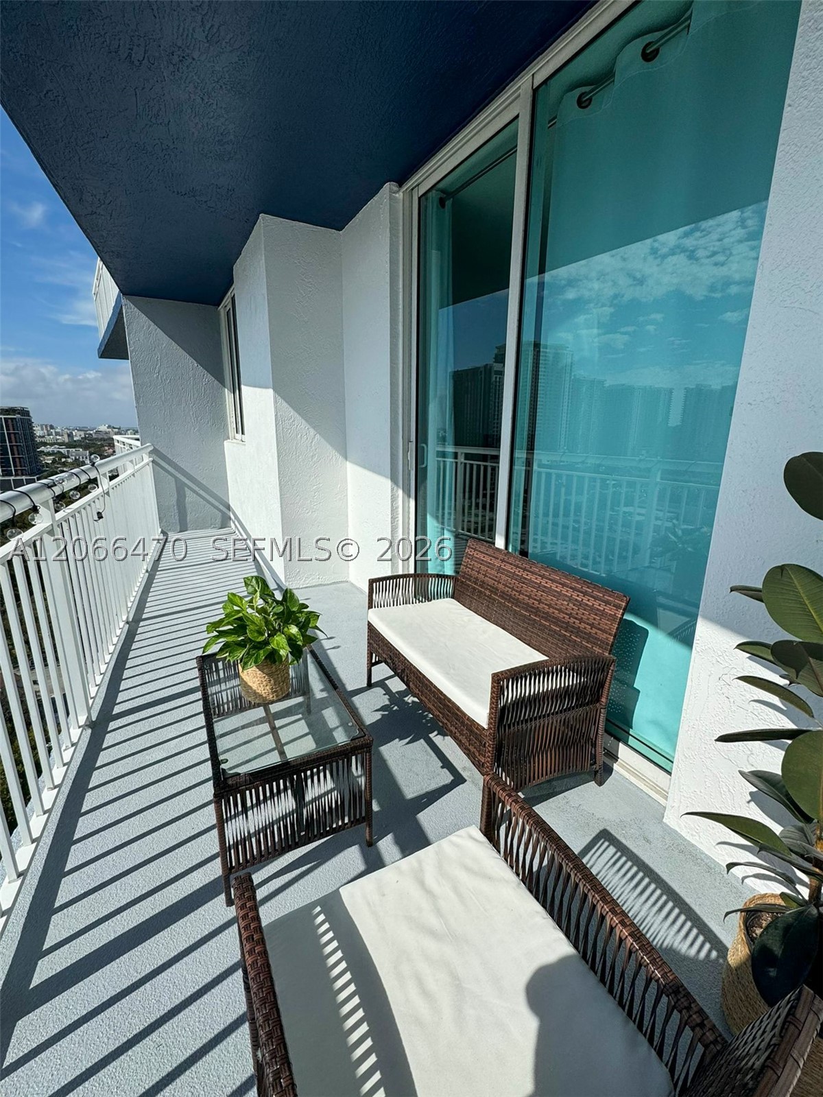 image 1800 Biscayne Plaza18
