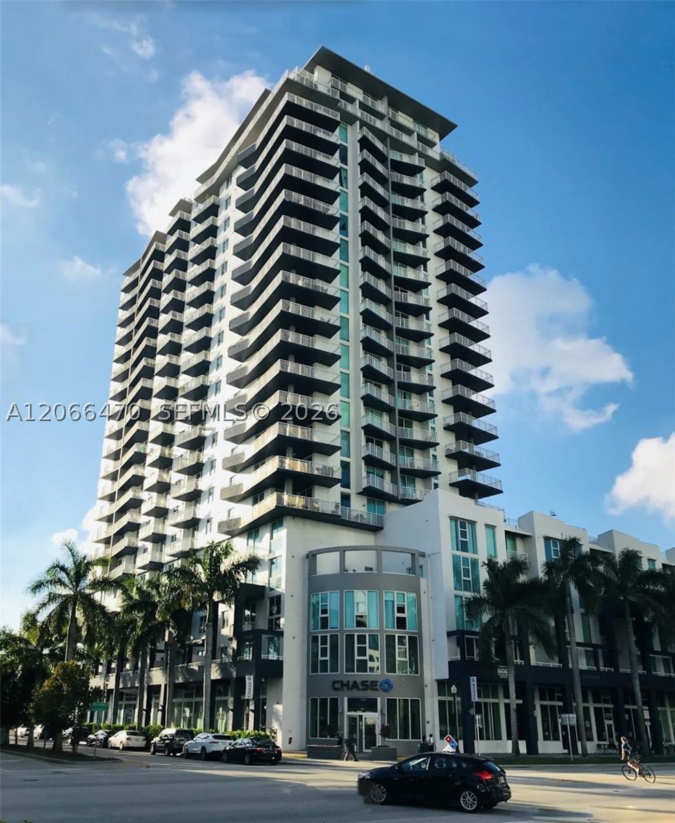 image 1800 Biscayne Plaza1